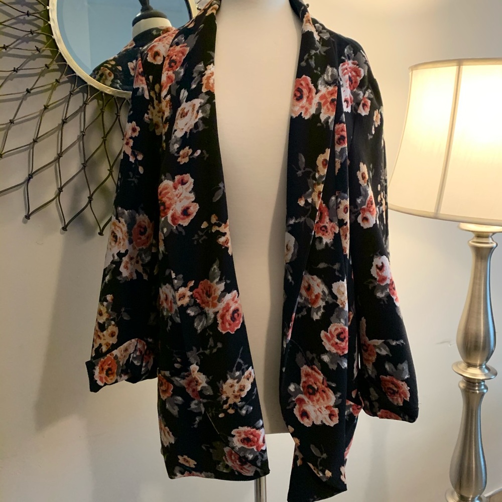 Black Rainn long black blazer with rose pattern